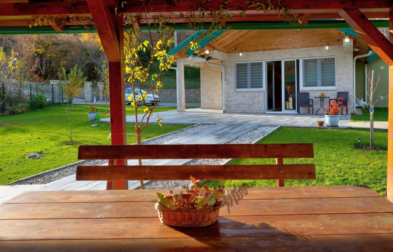 Forest Lodges Konjic Esterno foto